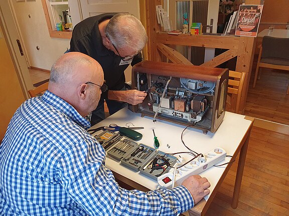 Bild_Repair_Cafe_5.10.2024.jpg